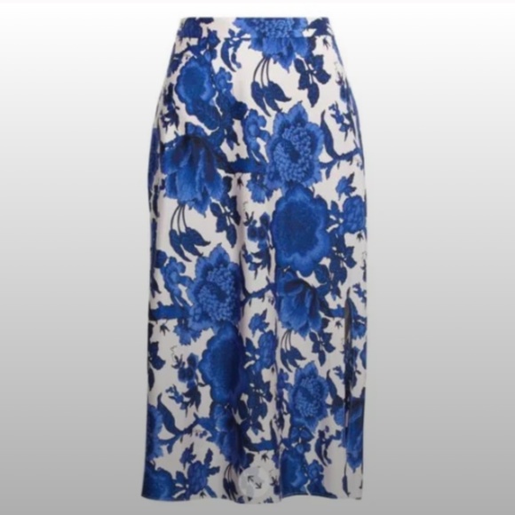 As new Diane von Fürstenberg skirt. Size 0. - Picture 2 of 3